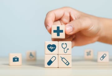 年末調整で「え、保険入ってないんですか!?」と、経理担当者に驚かれました…30代で「医療保険」に入ってないのは“少数派”ですか？ 入院したことがないので、お金がもったいないと感じてしまいます