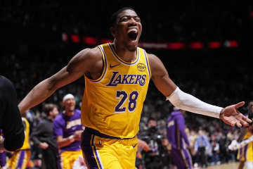 「とにかくクレイジーだ」キャリア初のゲームウィナーに大興奮の八村塁。その裏に“レブロンの助言”あり「『必ずお前にボールが来る』と」＜DUNKSHOOT＞