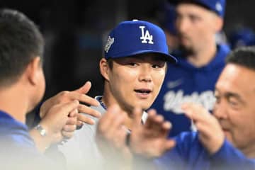 「わわわ！いる！」山本由伸MVP祝いに駆けつけた“大先輩”に驚き「すっごい仲間大集合」