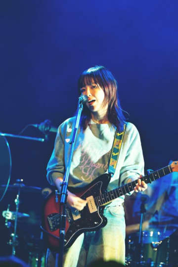 【ライブレポート】yonige、47都道府県ツアーセミファイナルZepp Shinjuku公演で「ツアーって悪くないなって、12年やって初めて思えました」