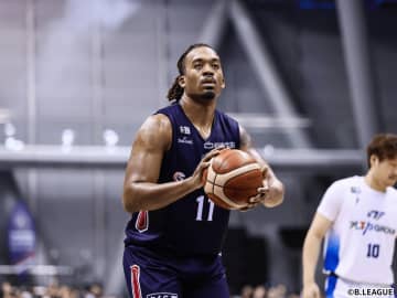 三遠が横浜BC退団のキャメロン・ジャクソンと短期契約「自分にできる形でチームに貢献したい」