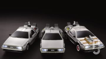 『バック・トゥ・ザ・フューチャー』のタイムマシン３台がラジコンに!? シリーズ毎に異なるタイムマシンの魅力をメーカー担当者のコメントとともに見ていこう！