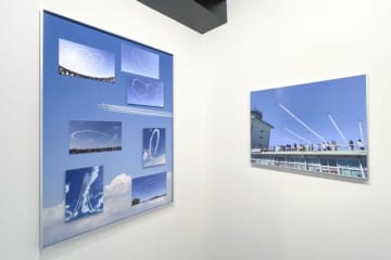 ブルーインパルスの魅力を凝縮！秋代淳一郎写真展「Le Grand Bleu」12月11日まで