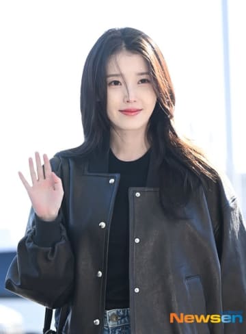 【PHOTO】IU「Asia Artist Awards 2025」のため台湾へ出国（動画あり）
