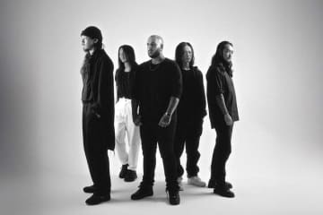 Crystal Lake、豪華ゲスト多数参加の新ALから新曲「Neversleep」配信スタート