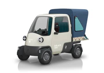 超レアな「大阪城エンブレム」が復刻！ダイハツ、レトロフューチャーな「ミゼットX」を初披露