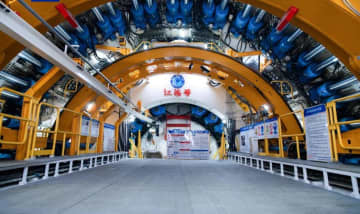 長江河口トンネル、シールドマシン「江海号」の掘進距離が3000メートルに―中国