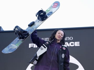 スノボ平野歩V、男子表彰台独占　スノーリーグ、女子の小野2位