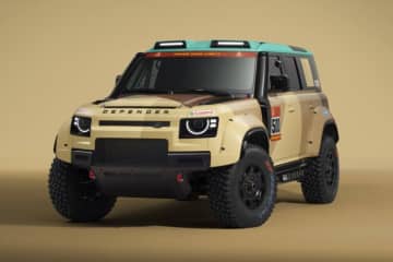 来季ダカールラリーでデビューする『ディフェンダー』競技仕様“DAKAR D7X-R”の本戦カラーを公開