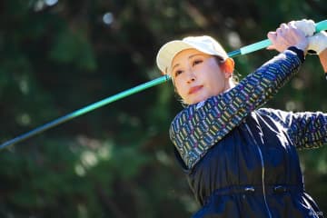 父亡くして涙の金田久美子が前半戦出場権 森田遥は無念「人生を見つめ直す」