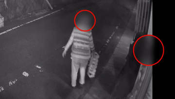 「不思議…」コインランドリーから傘立て盗まれる　男女が店の入口付近から盗み出す“瞬間”