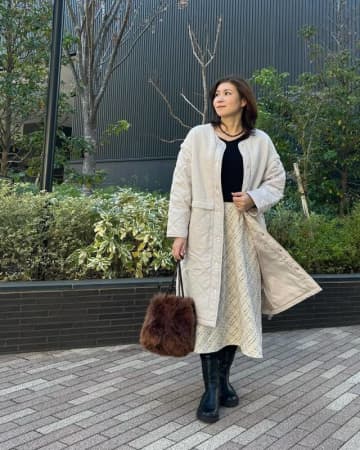 【50代】画像でわかる！ 冬のロングスカートコーデ15選｜おしゃれな大人女性の画像まとめ