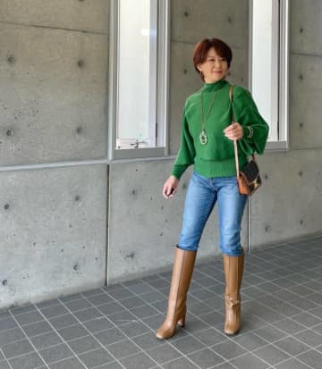 【50代】画像でわかる！ 冬のデニムパンツコーデ16選｜おしゃれな大人女性の画像まとめ