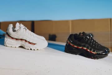 アンディフィーテッド×ナイキのスニーカー、赤緑ライン入り「エア マックス95」