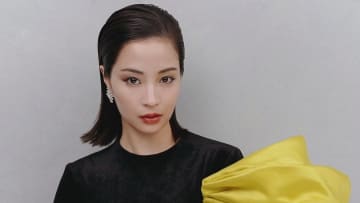 広瀬すず 最近の“オキニ”パーカー姿を公開！フードをかぶったキュートな表情や飾らない笑顔を見せたショットに反響「天使すぎる」「素敵です」