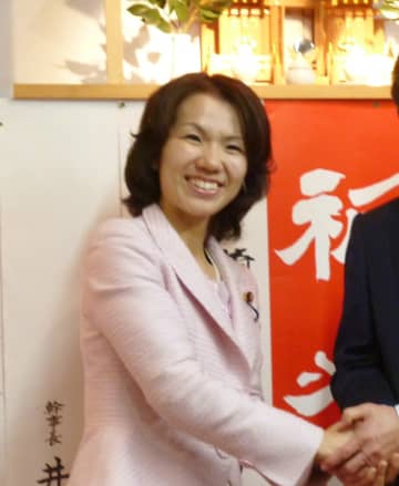 「このハゲー！」事件を連想させる“豹変”行動報道、豊田真由子氏の参政党での活動にSNSから「変わってない」と厳しい声も