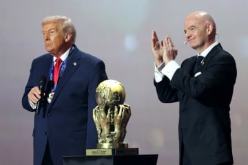 「抽選いつから？」北中米W杯、始まらない組分け抽選会にネットざわつく「長すぎ！」「くだらないショーを見させられてる」