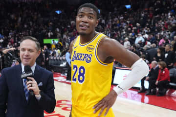 「彼のシュートは必ず入ると確信している」劇的ブザービーターを決めた八村塁を、レイカーズ指揮官が称賛＜DUNKSHOOT＞