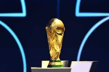 W杯抽選会場で発見「面影が全くない」　52歳レジェンドの近影に反響「ゴッツイな」