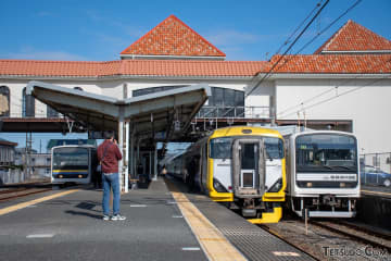 房総特急に冬限定の「超強力ライバル」登場！ 今年度は「激安きっぷ」も発売