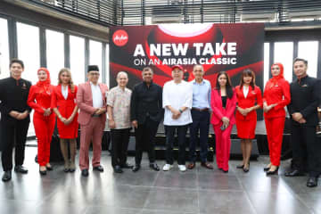 エアアジア、女性客室乗務員のヒジャブ着用を可能に