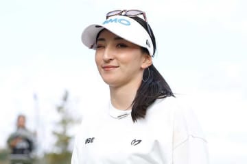 脇元華を祝福した「可愛い後輩ちゃん3人」　豪華食事会でのサプライズに感激「私は大幸せ者」