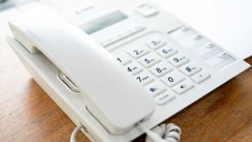 2026年から『固定電話』が年間2,640円値上げへ　固定電話はもう解約すべき？