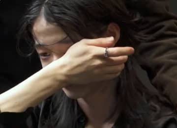 糸が切れたように倒れ込み涙…「ここでデビューしたいです」奨学金で米有名大学に通う日本人ギタリストが初めて見せた涙に仲間たちが悲痛の表情