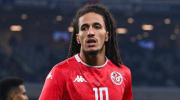 日本代表とW杯で対戦するチュニジアのスター選手、ファンへの唾吐きで4試合出場停止と罰金300万円