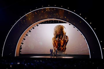 W杯抽選会でまさかの“バグ”発生「規格外すぎる」　豪華ゲストが生んだ異様な光景「たまげた」