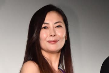 中山美穂さん　命日迎え花火と楽曲で偲ぶ　有志ファンが働きかけ「愛のメッセージを届けたい」