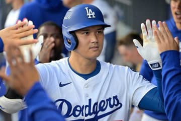 「いったい最終額はいくらに？」　大谷のレアな逸品があっという間に1億円超え「まだ2週間ある」