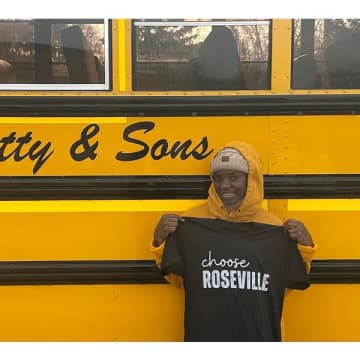 米ミネソタ州で水恐怖症の女性が湖に飛び込み4歳児を救出！ 「ヒーローだ」と話題に