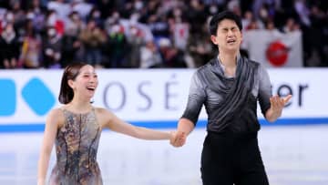 GPファイナルを制した“りくりゅう”ペア　演技後の互いを支え合う姿が話題【フィギュア】