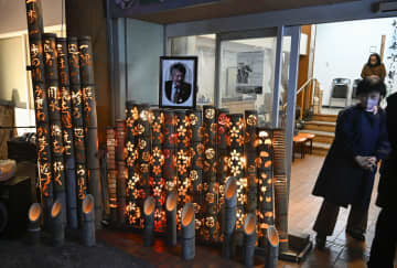 中村医師の生きざましのぶ　没後6年、平和願い追悼