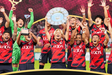 【鹿島】エース鈴木優磨が語った「僕らの今年の強み」とは? 9年ぶりリーグ優勝につなげた“チャレンジへのリスペクト”