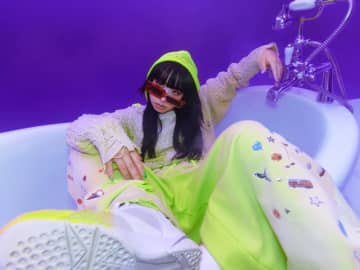 紫 今、アニメ『勇者のクズ』EDテーマを担当