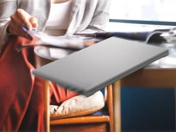 300人が選ぶ「壊れにくいと思うノートパソコン」ランキング！ 2位「富士通」、1位は？【専門家の解説も】