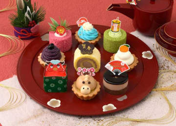 銀座コージーコーナー「スイーツおせち」予約開始！ “干支ケーキ”や“おみくじ付きケーキ”も用意