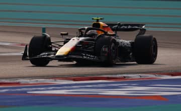 【Ｆ１】角田裕毅巡る〝不可解裁定〟が波紋　追突メルセデスに罰金処分のみ「あまりに軽すぎ」