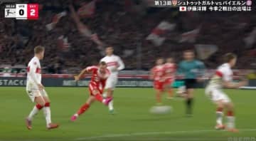 「理不尽すぎる」いきなり右足一閃→爆速“弾丸ミドル”が突き刺さる「速すぎだろ…」途中出場のバイエルンFWケイン、強烈シュートにファン衝撃