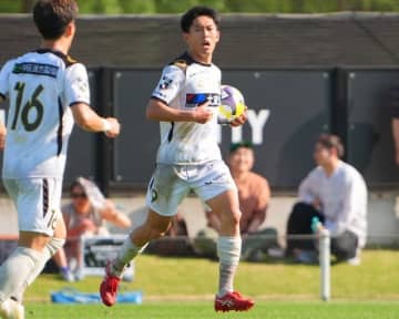 FC大阪が金沢を１－０で下し、宮崎は鹿児島に２－０快勝。ファイナルは12月14日に開催【J２昇格PO準決勝】