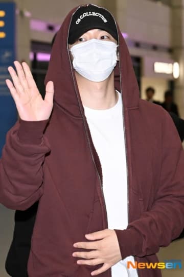 【PHOTO】2PM ジュノ「Asia Artist Awards 2025」を終えて帰国（動画あり）