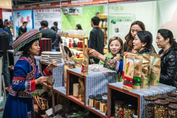 中国雲南省でお茶とコーヒーの博覧会