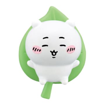 「ちいかわ」マスコット付き入浴剤「びっくらたまご」がガシャポン展開！葉っぱに乗ってぷかぷかする姿に癒される