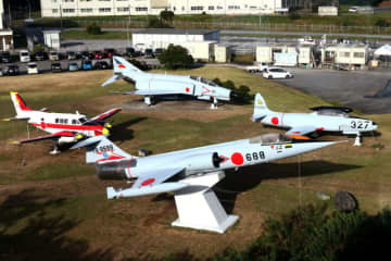 いよいよ那覇基地航空祭、ブルーも来るけど “南国”のオジロワシ・唯一のB-65を見よう！