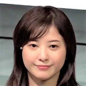 吉高由里子、舞台で女子フットサル部のキャプテン役　「カッチカチ」ストレッチに苦戦