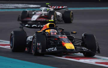 【Ｆ１】角田裕毅〝玉砕覚悟〟ノリスと激烈バトルも…処分に不満爆発「何のペナルティーなんだよ!?」