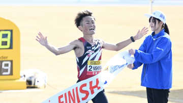「マラソン人生をかける思いで...」西山和弥が防府で復活の走り　福岡では西山雄介も2時間7分台で2位　トヨタの“W西山”が奮闘
