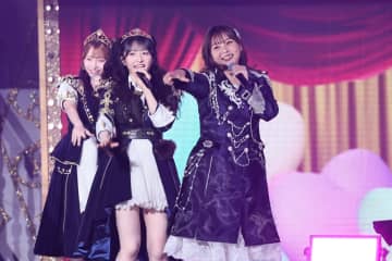 野呂佳代 途中追いつけなくなる！？センターで「会いたかった」を現役メンバーと全力披露！AKB48結成20周年公演 最終日に登場